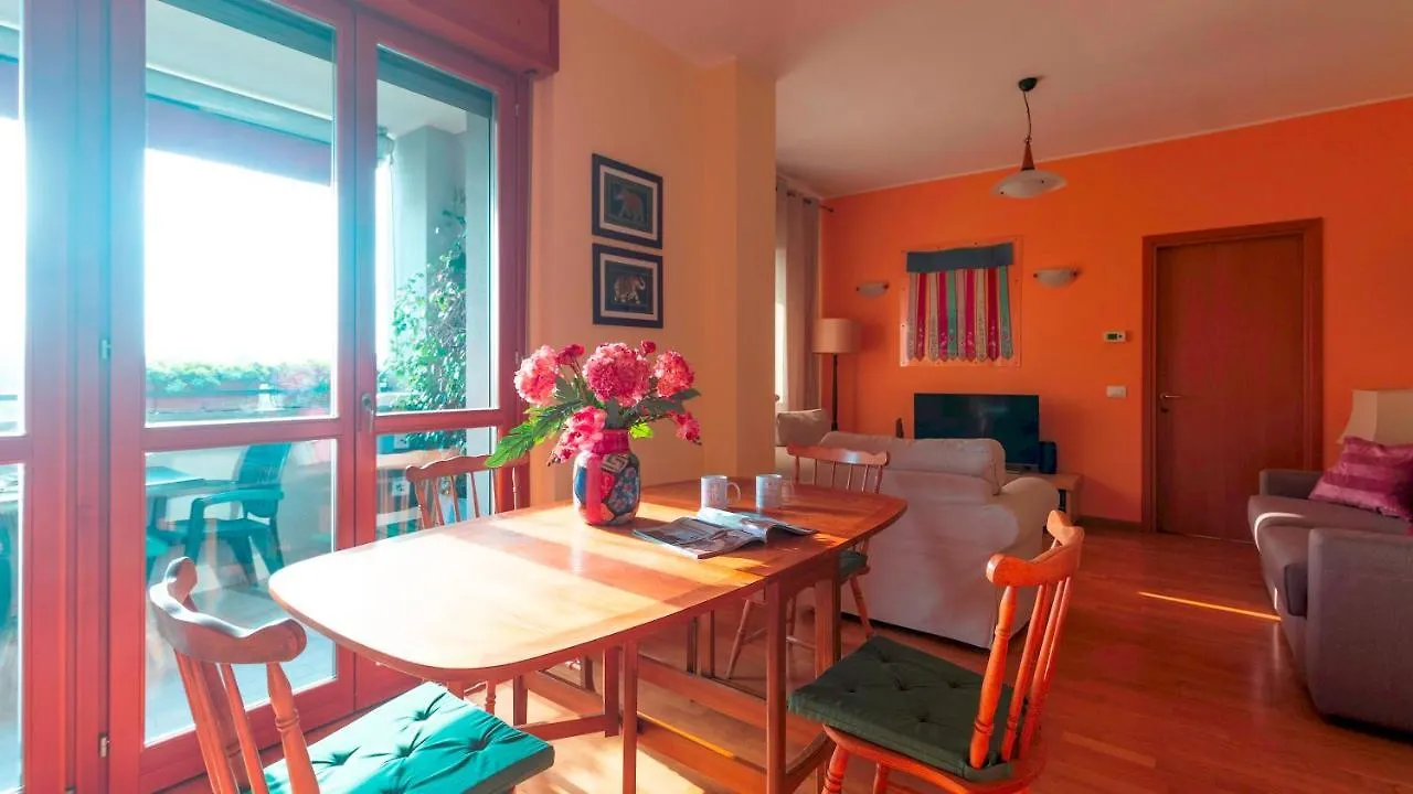 Italianway - Tolstoi 1 Apartment Milan