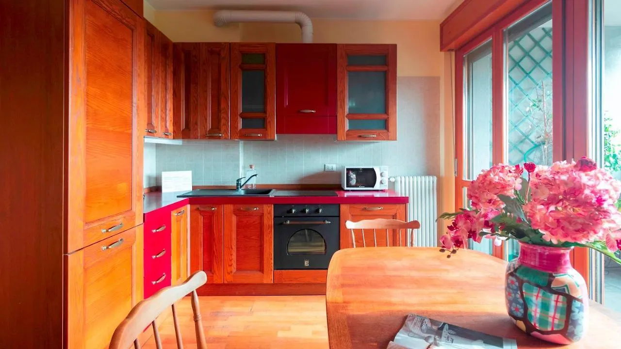 Italianway - Tolstoi 1 Apartment Milan