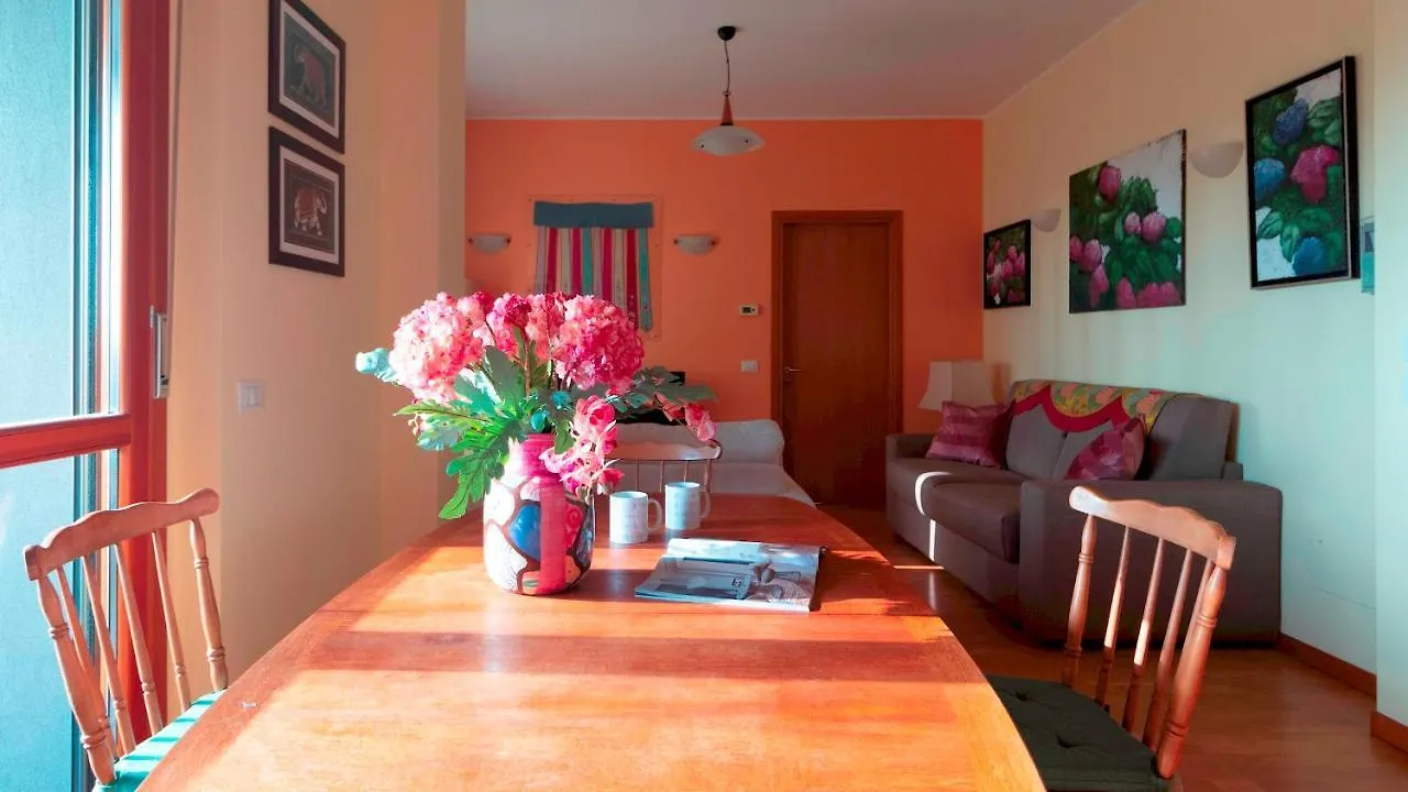 Italianway - Tolstoi 1 Apartment Milan