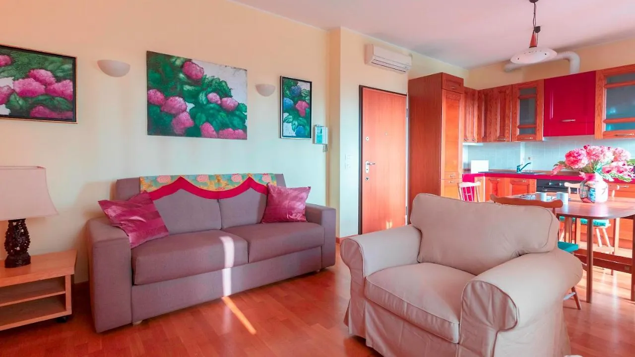 Italianway - Tolstoi 1 Apartment Milan